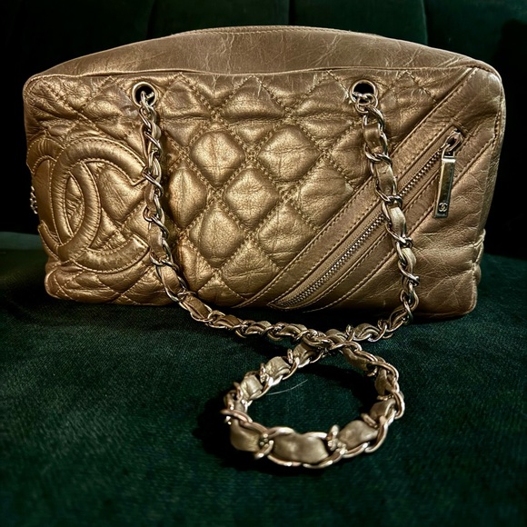 ❤️CHANEL❤️ - Picture 4 of 17